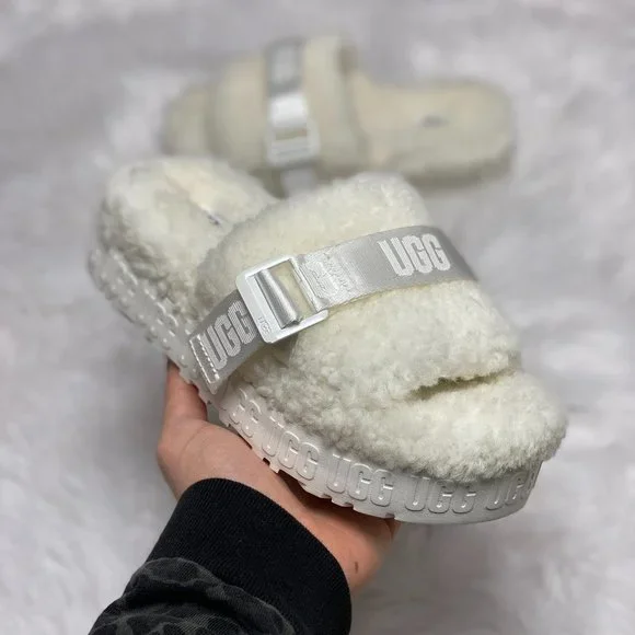 UGG Fluffita Womens Sheepskin Slipper Slides White UGG 1113475 NEW Multi Sz - Picture 1 of 7